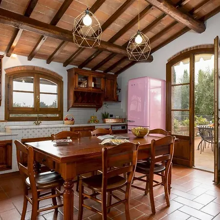 Binetti 7, Emma Villa San Gimignano